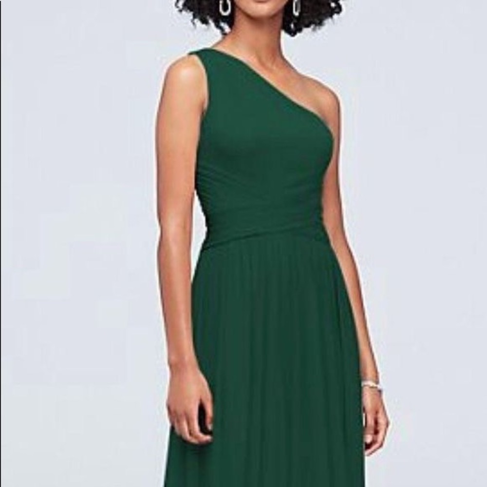 Size 8 David’s Bridal dress in color Juniper